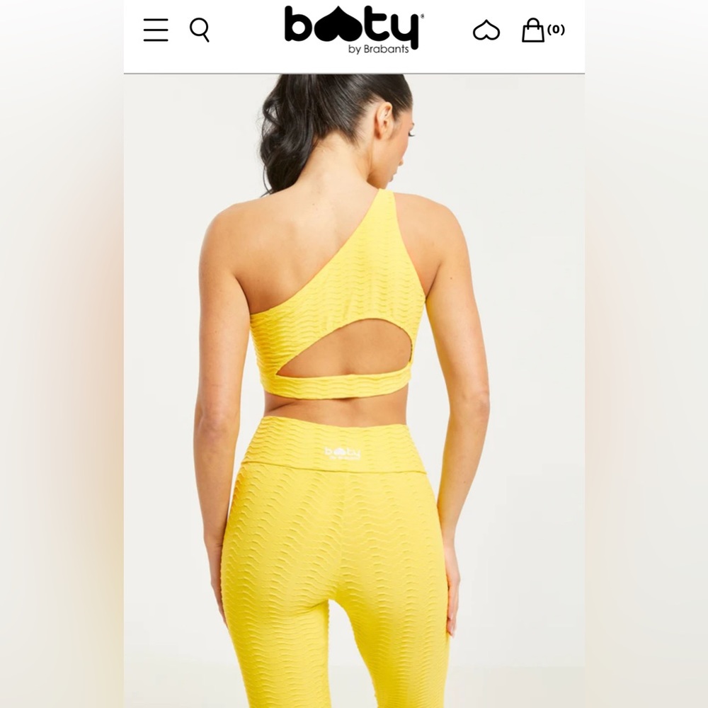 One shoulder sports bra